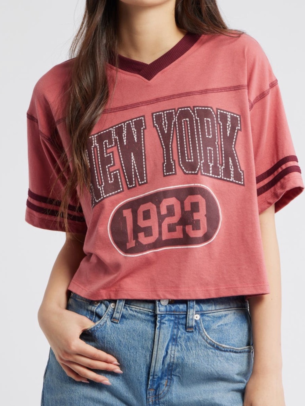 Vinyl Icons
New York Cotton
Graphic Football T-shirt